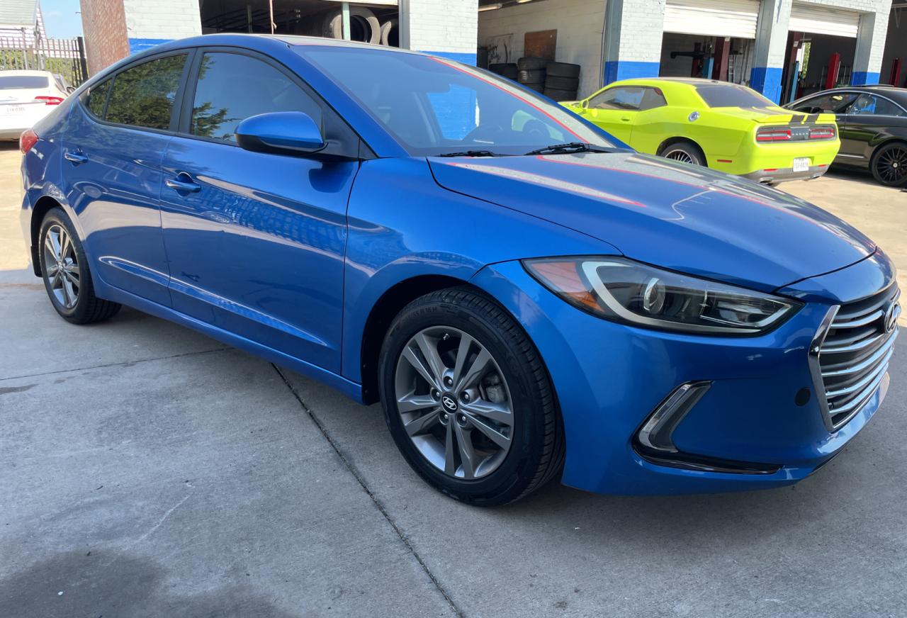 2017 HYUNDAI ELANTRA SE