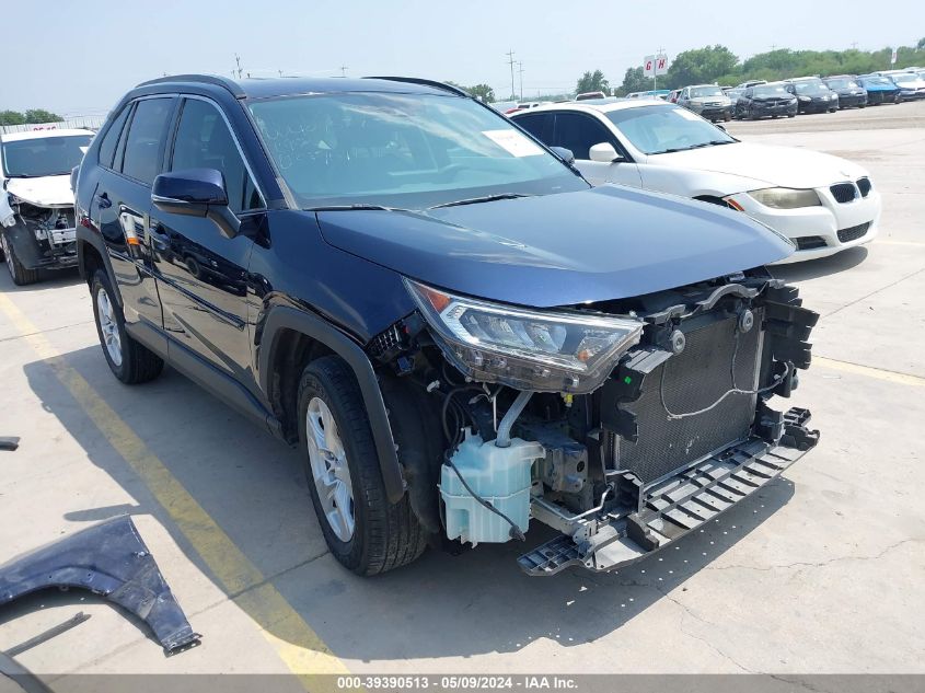 2020 TOYOTA RAV4 XLE