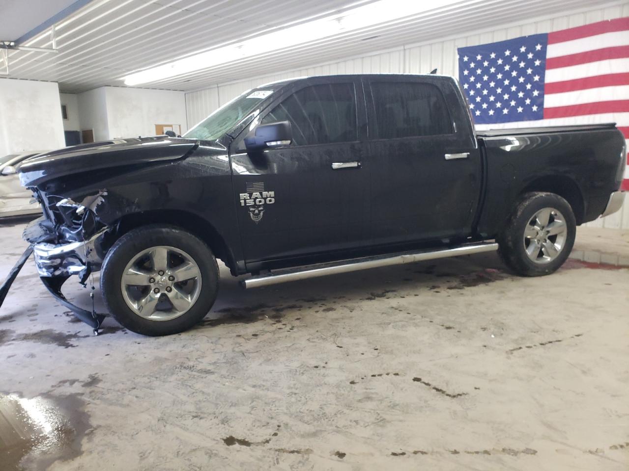 2018 RAM 1500 SLT