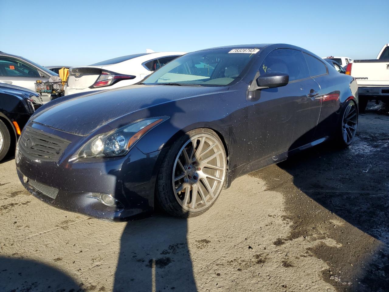 2011 INFINITI G37 BASE