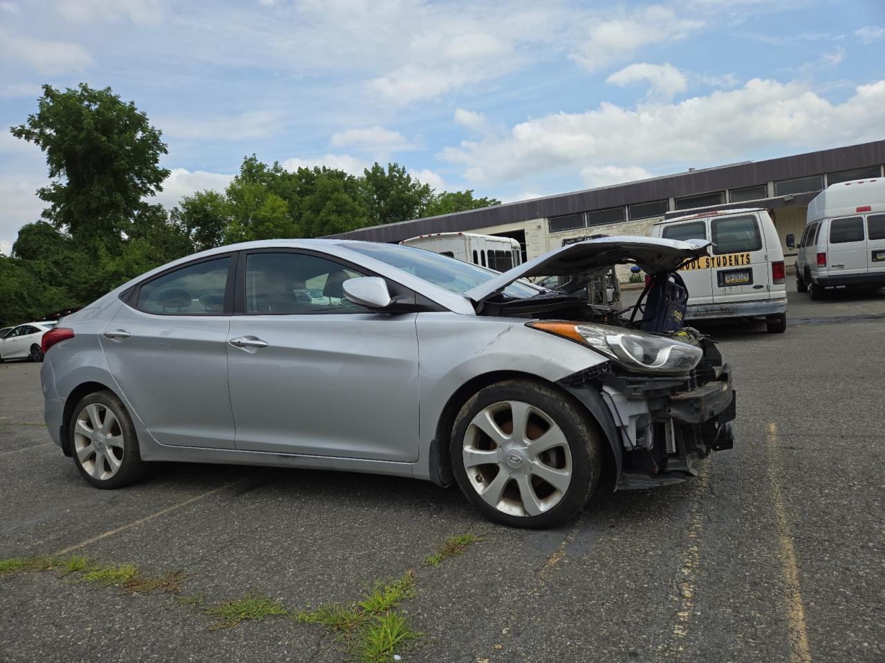 2013 HYUNDAI ELANTRA GLS