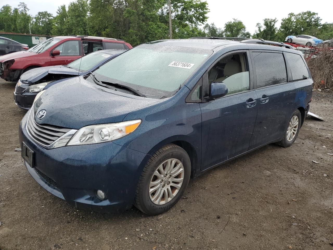 2012 TOYOTA SIENNA XLE