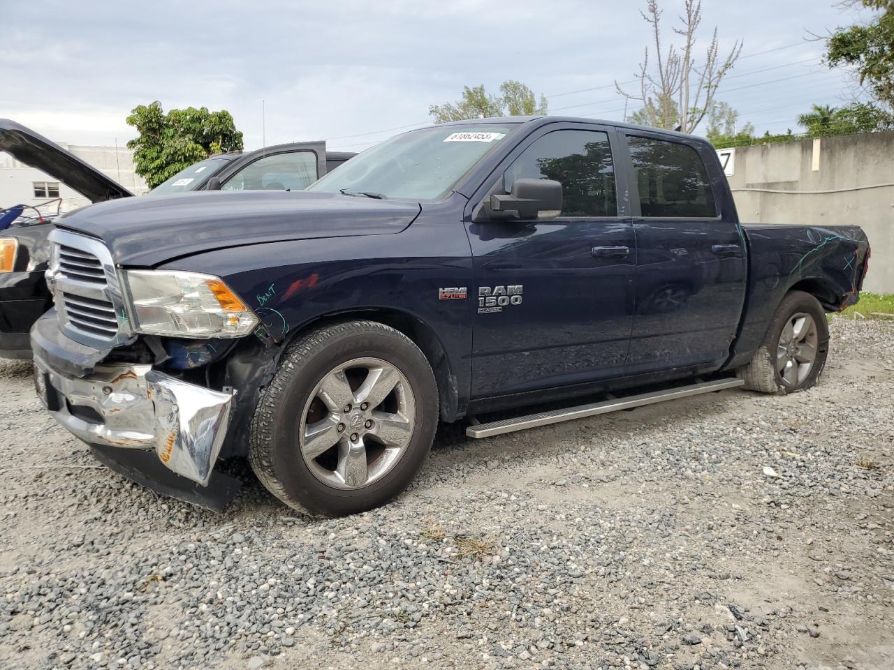 2019 RAM 1500 CLASSIC SLT