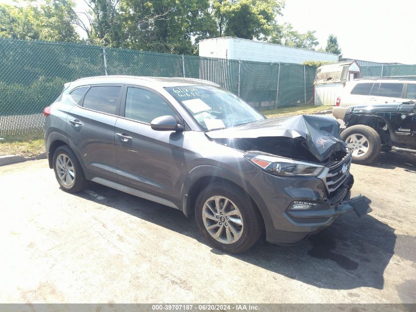 2017 HYUNDAI TUCSON SE