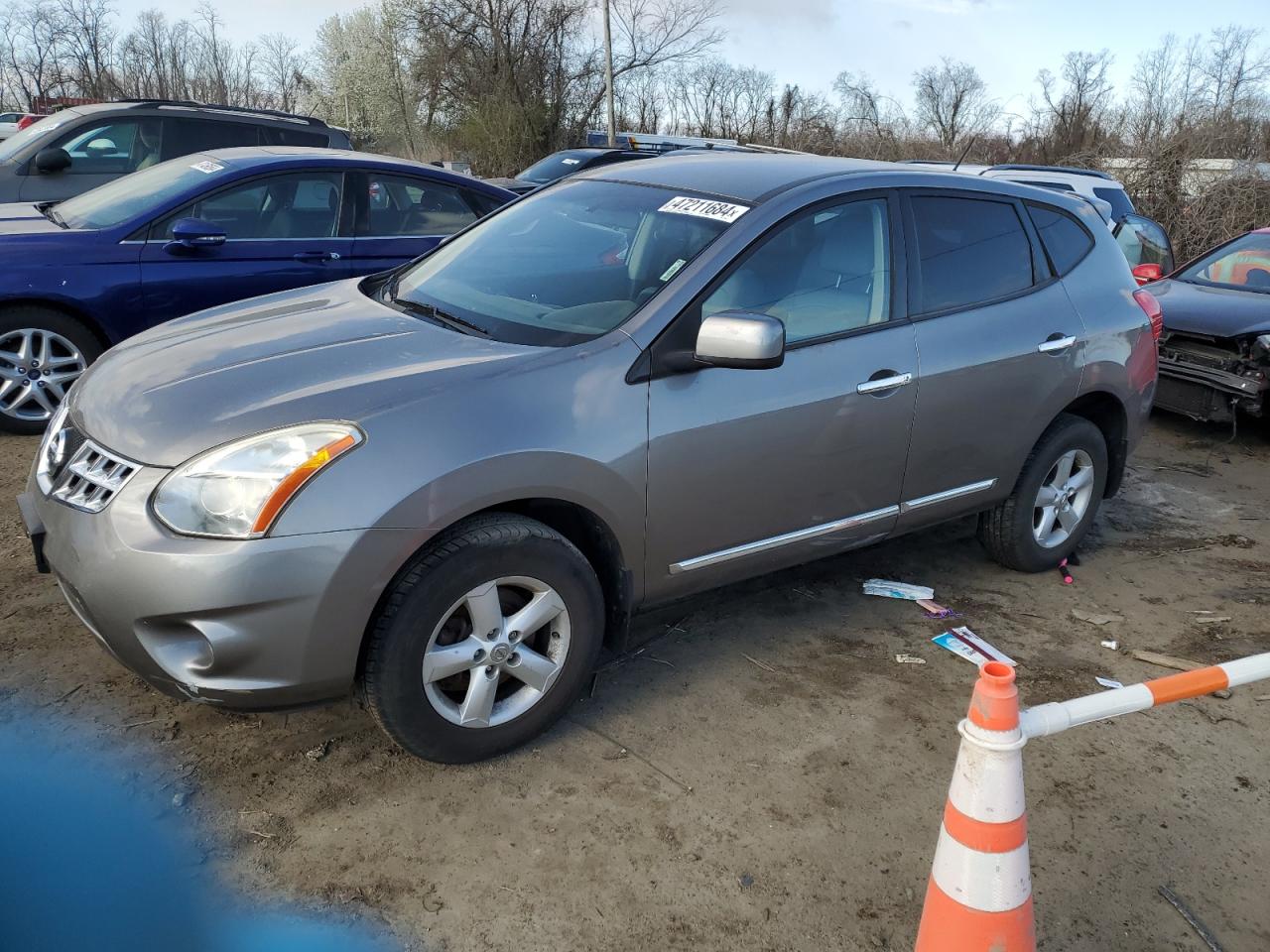 2013 NISSAN ROGUE S