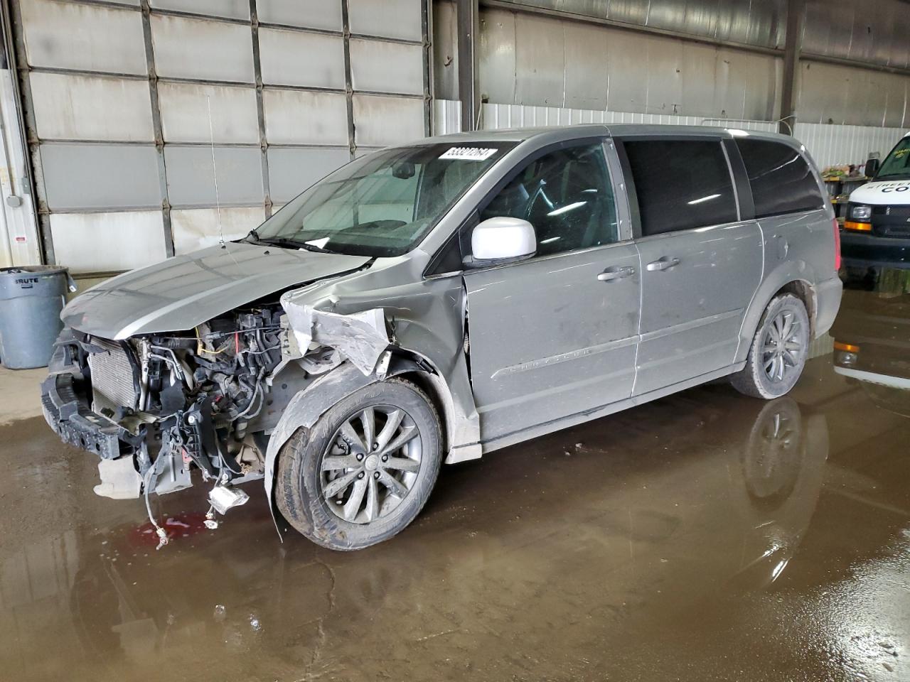 2016 CHRYSLER TOWN & COUNTRY S