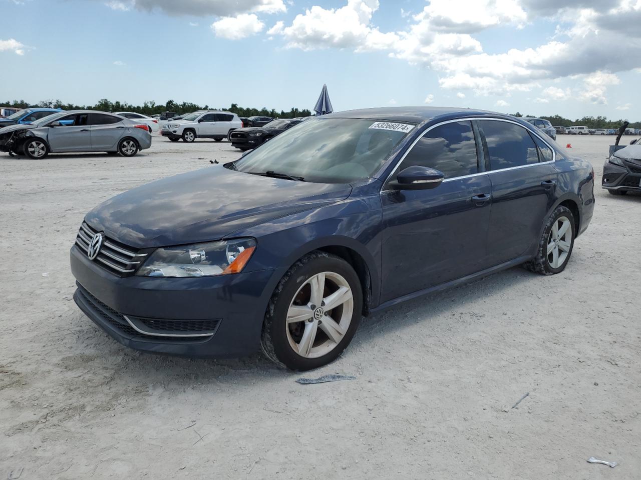 2012 VOLKSWAGEN PASSAT SE