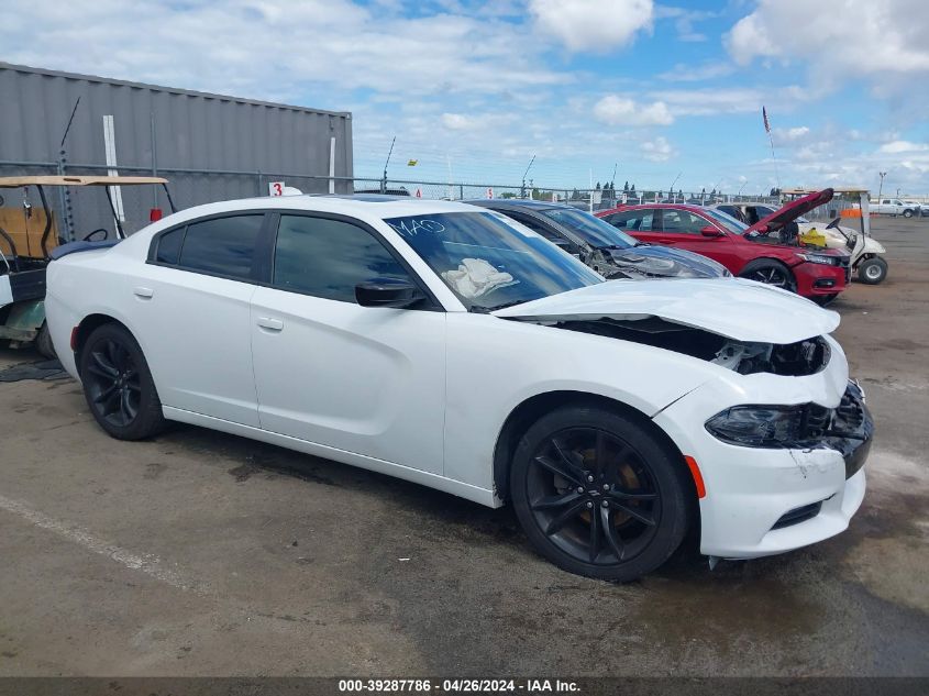 2017 DODGE CHARGER SXT RWD