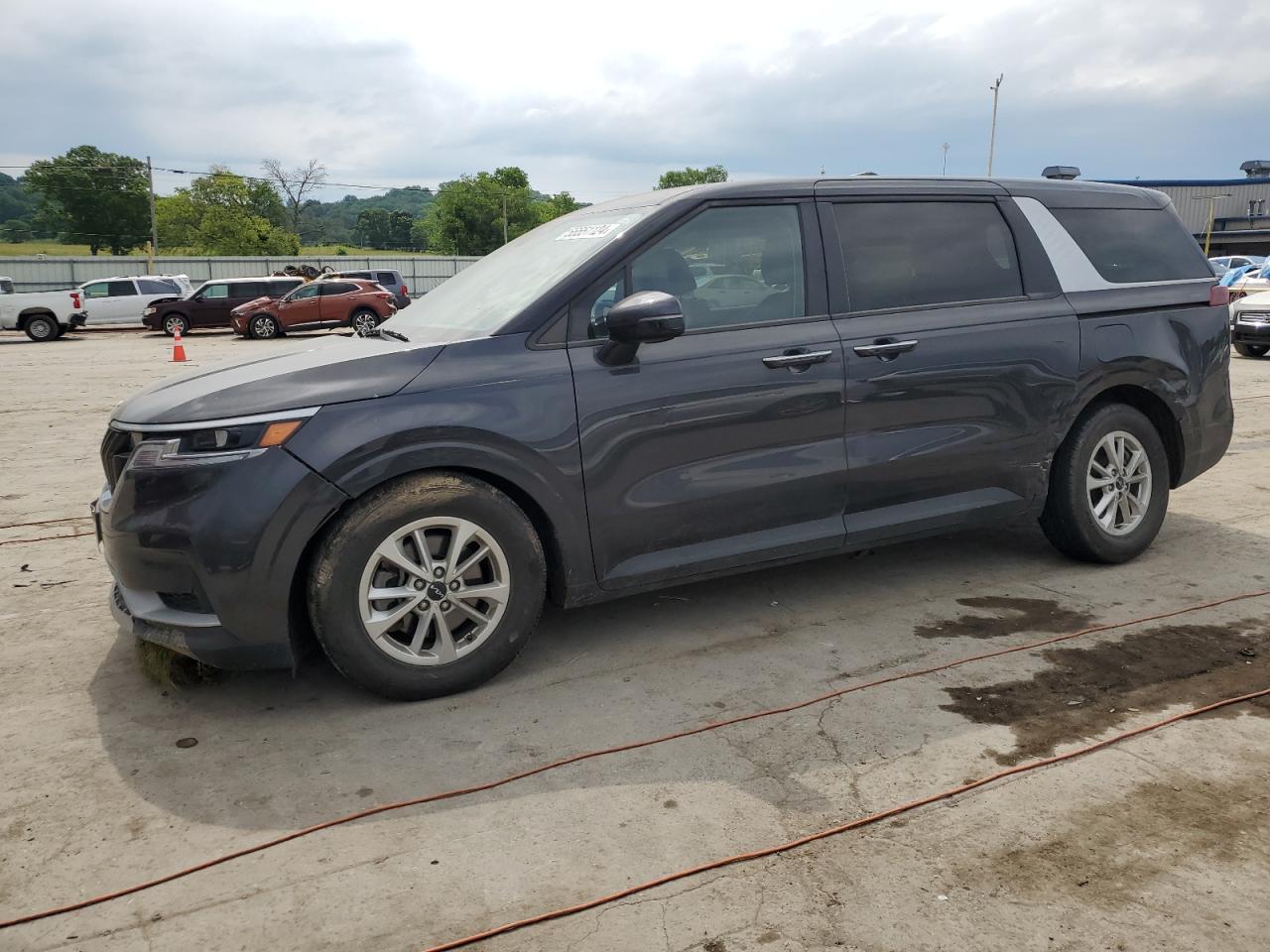 2022 KIA CARNIVAL LX