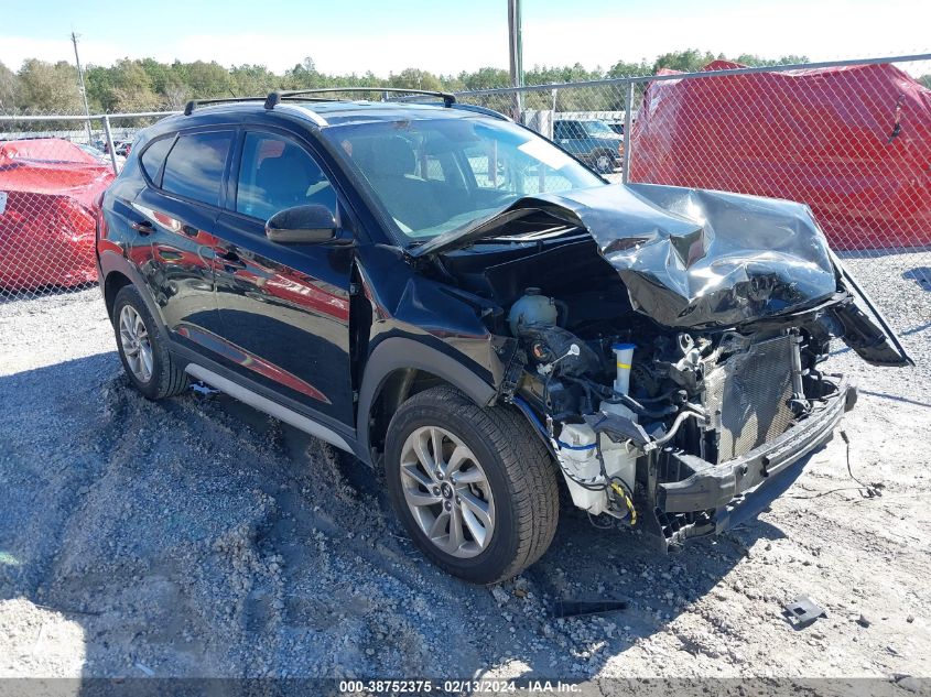 2017 HYUNDAI TUCSON SE