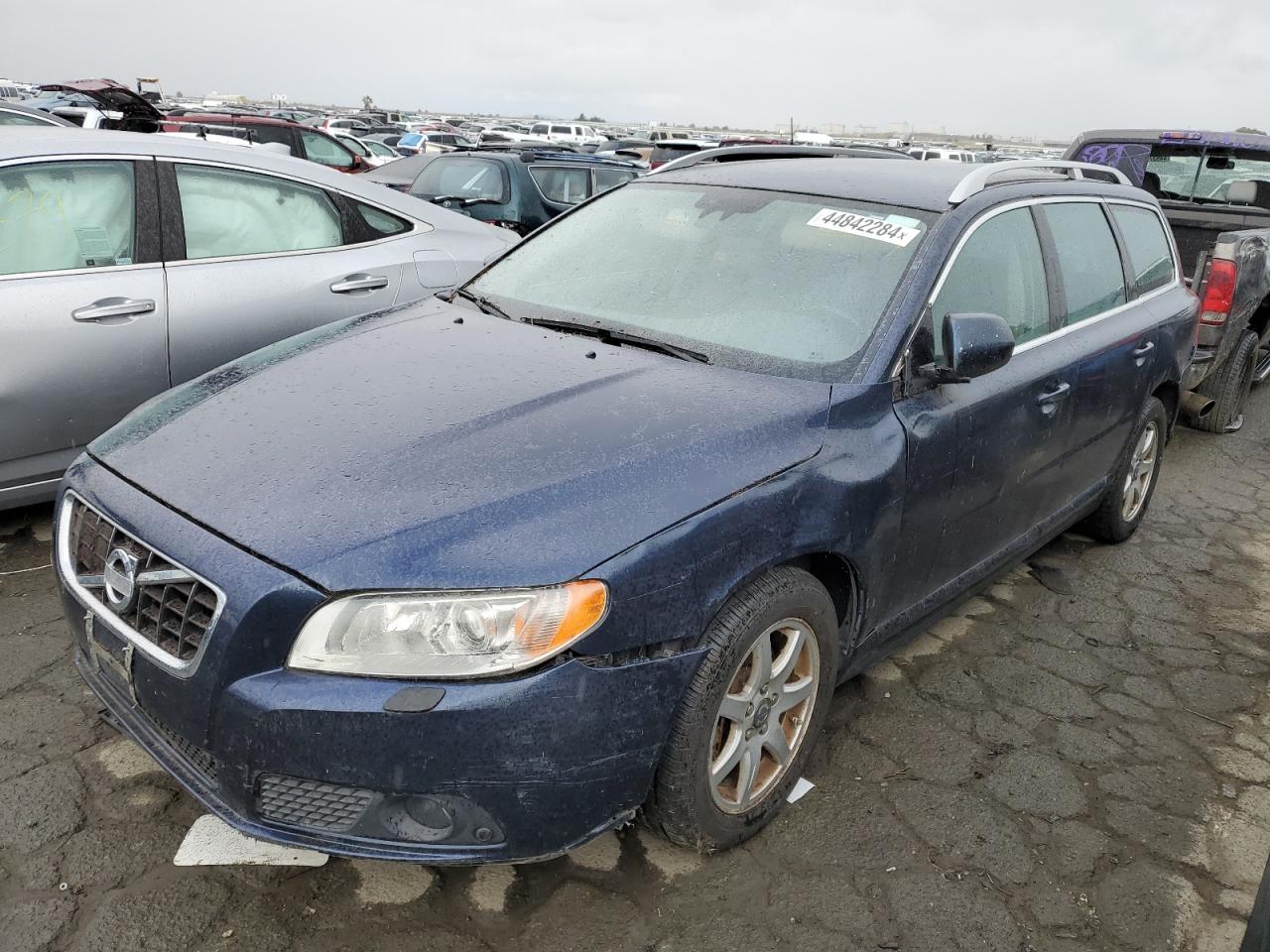 2010 VOLVO V70 3.2