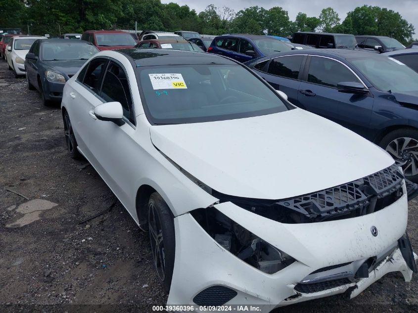 2019 MERCEDES-BENZ A 220