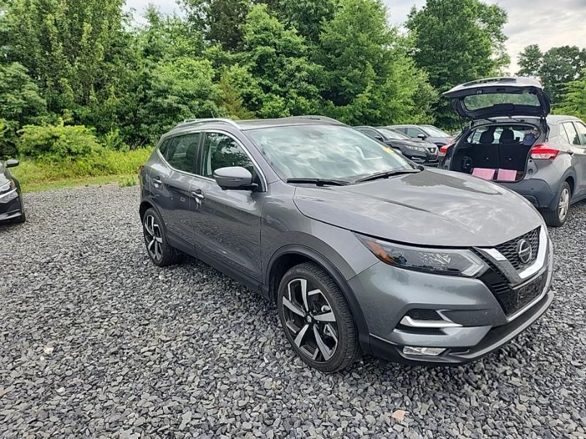 2022 NISSAN ROGUE SPORT SL