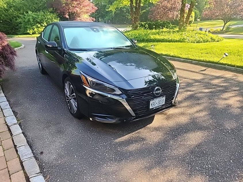 2023 NISSAN ALTIMA SL