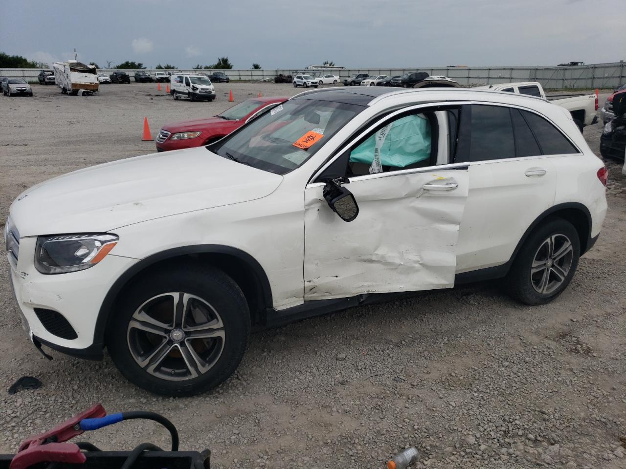 2017 MERCEDES-BENZ GLC 300 4MATIC