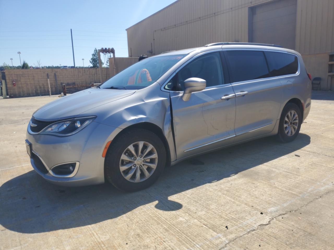 2017 CHRYSLER PACIFICA TOURING L