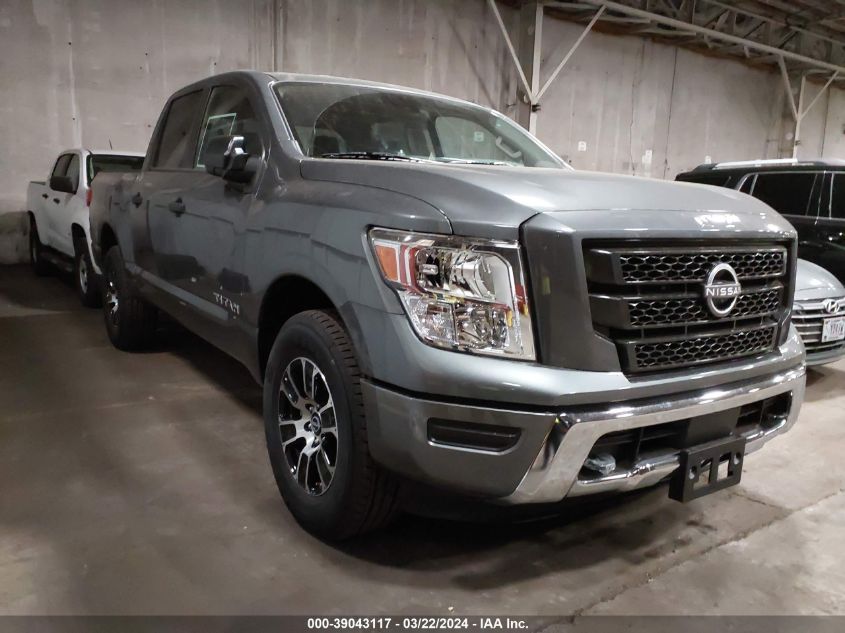 2024 NISSAN TITAN SV 4X4