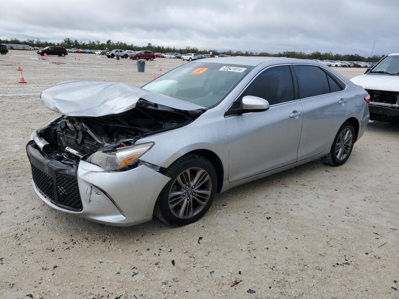 2017 TOYOTA CAMRY LE