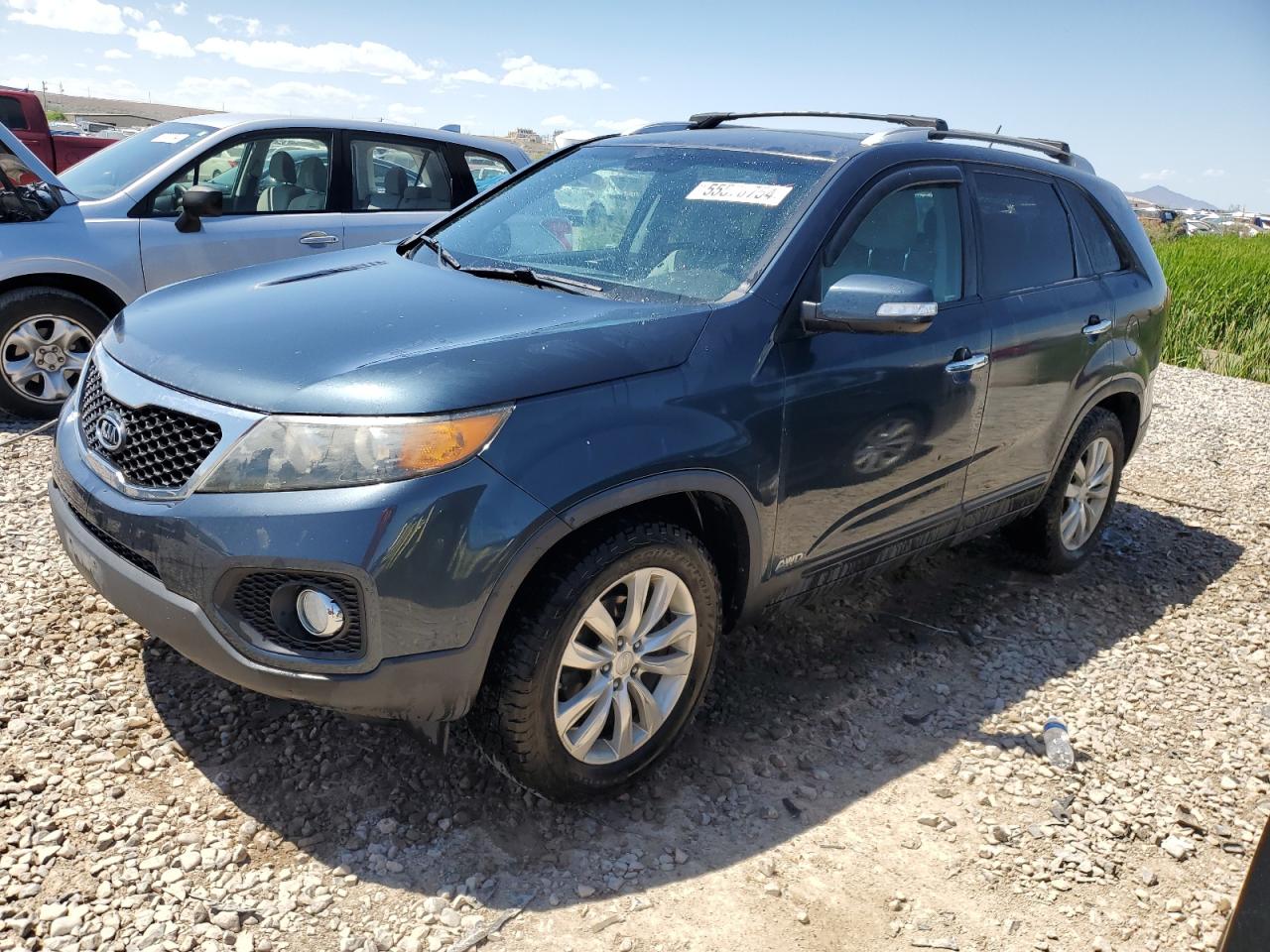 2011 KIA SORENTO BASE