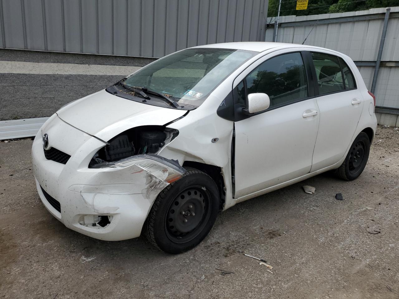 2010 TOYOTA YARIS