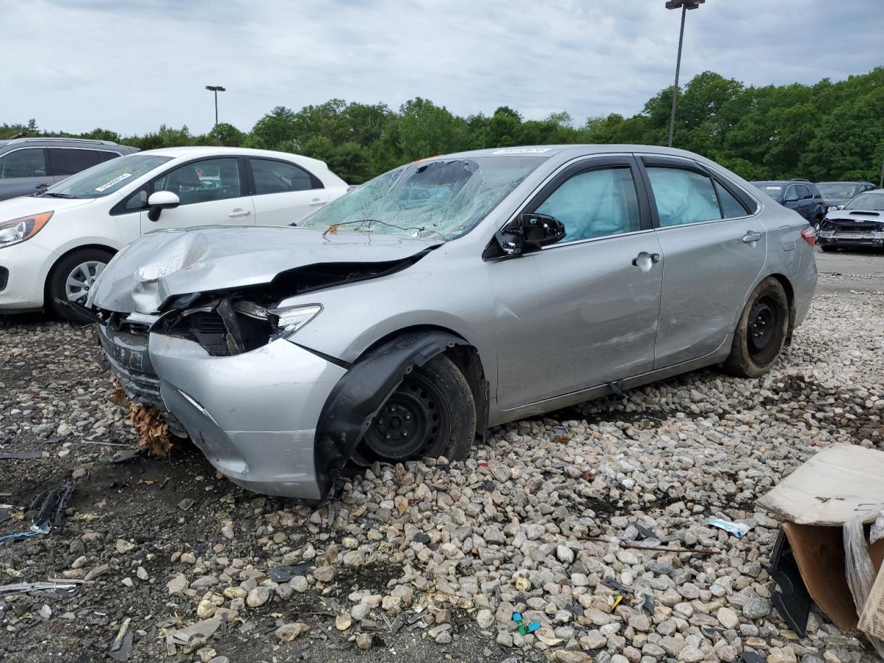 2017 TOYOTA CAMRY LE