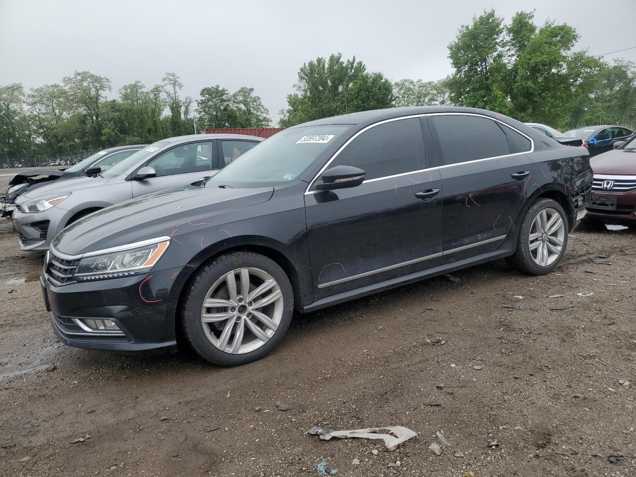 2017 VOLKSWAGEN PASSAT SE