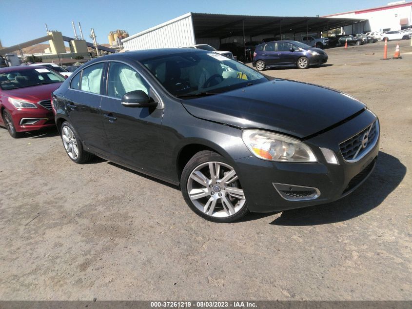 2012 VOLVO S60 T5