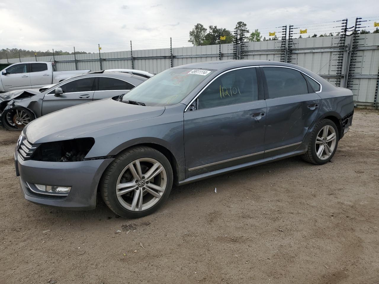 2015 VOLKSWAGEN PASSAT SE