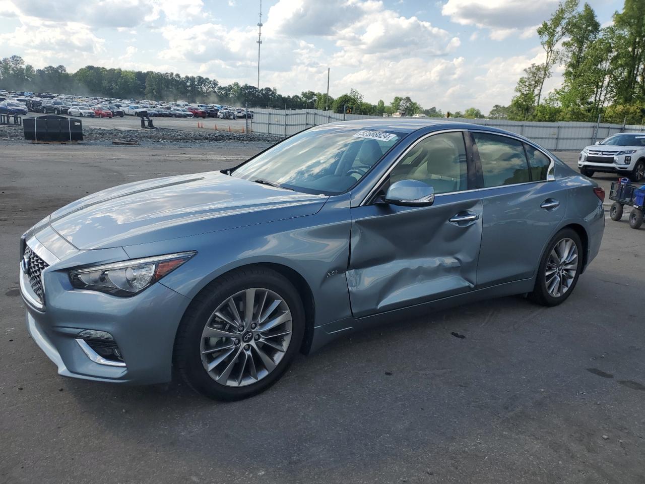 2018 INFINITI Q50 LUXE