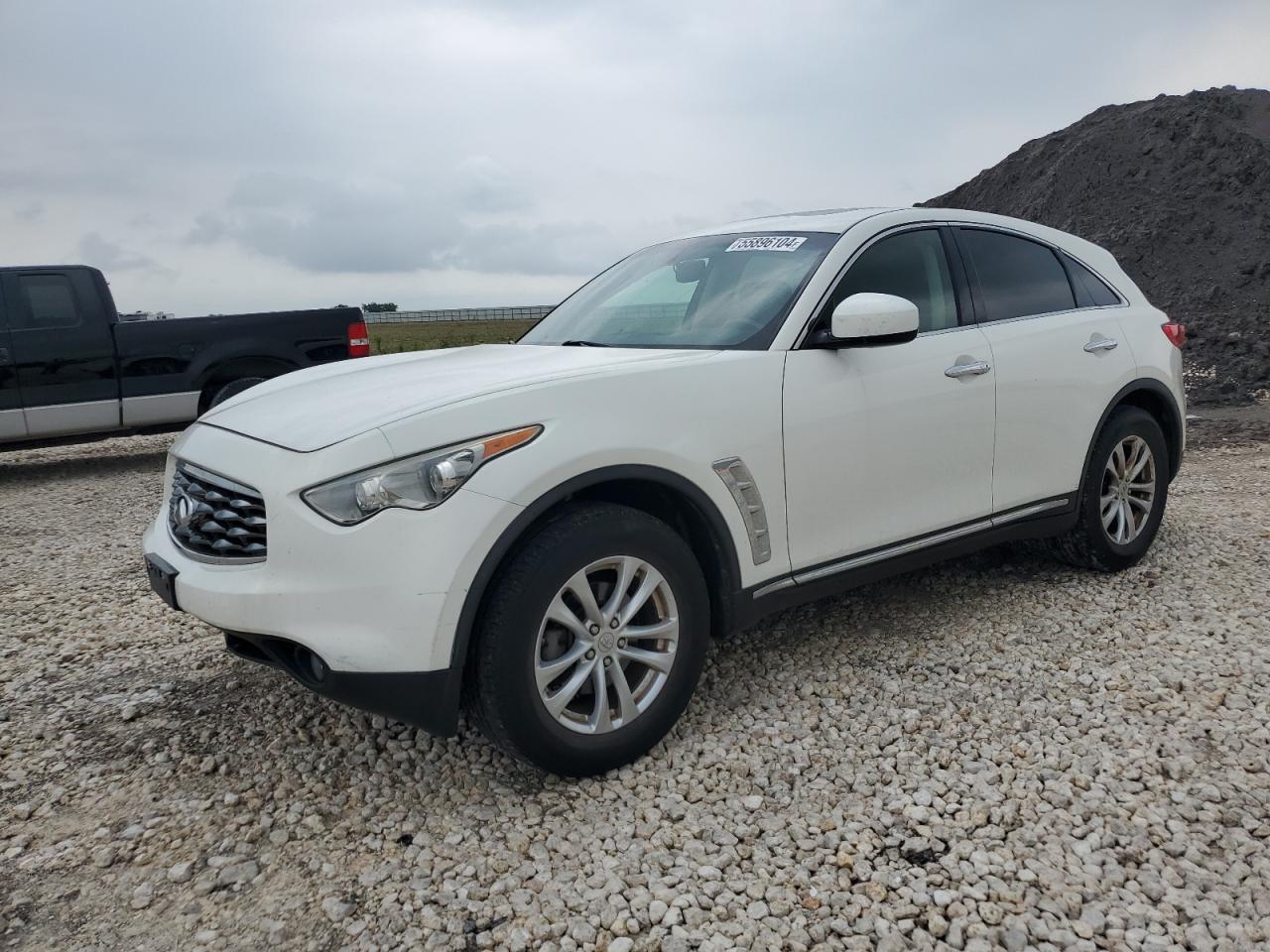 2011 INFINITI FX35