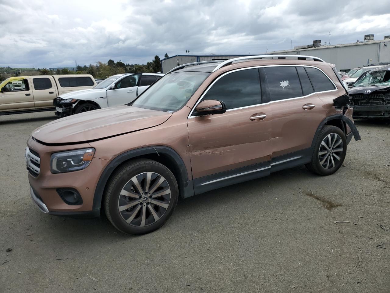 2022 MERCEDES-BENZ GLB 250