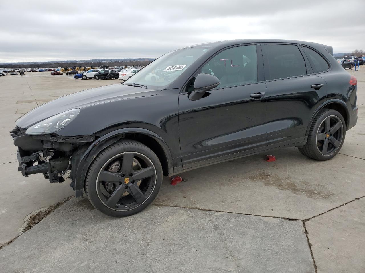 2017 PORSCHE CAYENNE