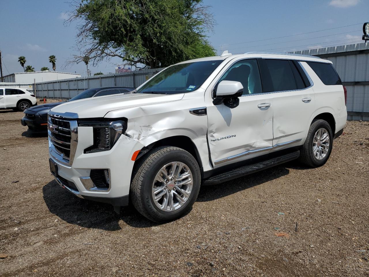 2023 GMC YUKON SLT