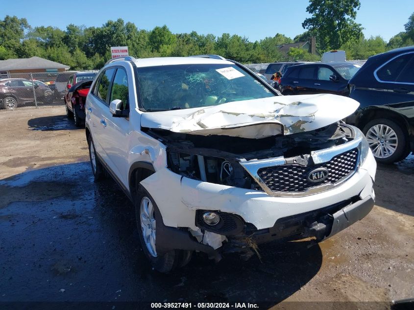 2013 KIA SORENTO LX