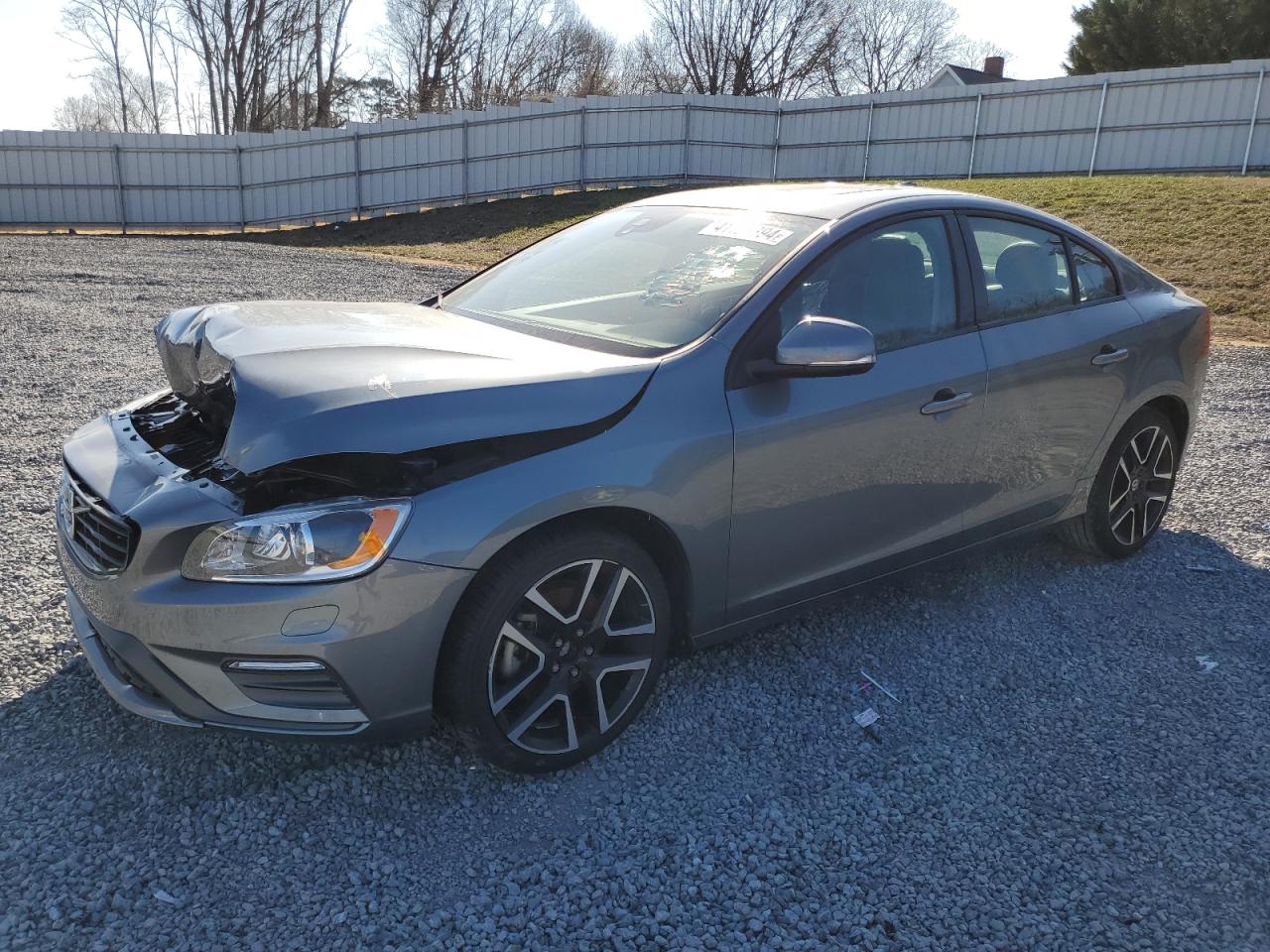 2017 VOLVO S60