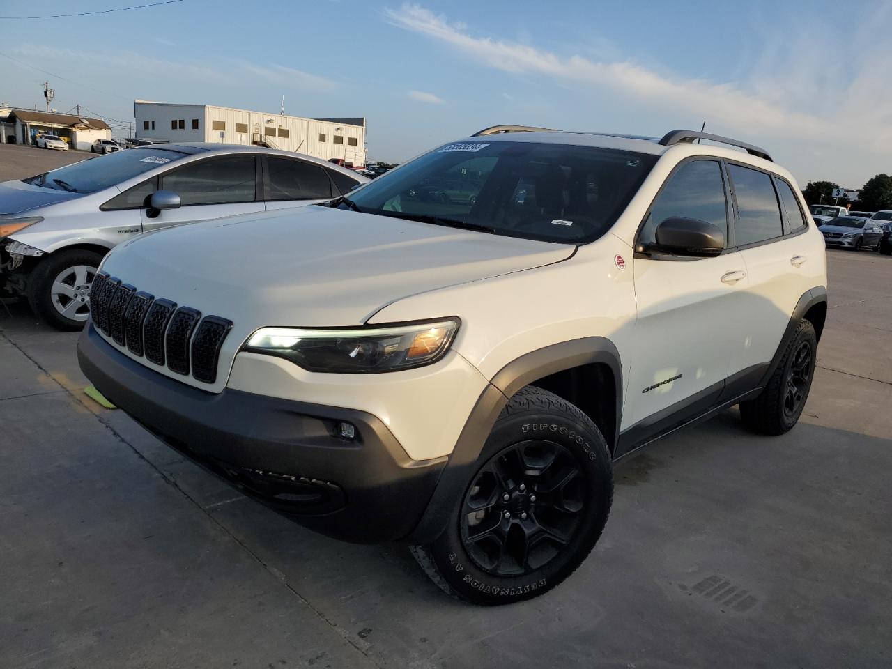 2019 JEEP CHEROKEE TRAILHAWK