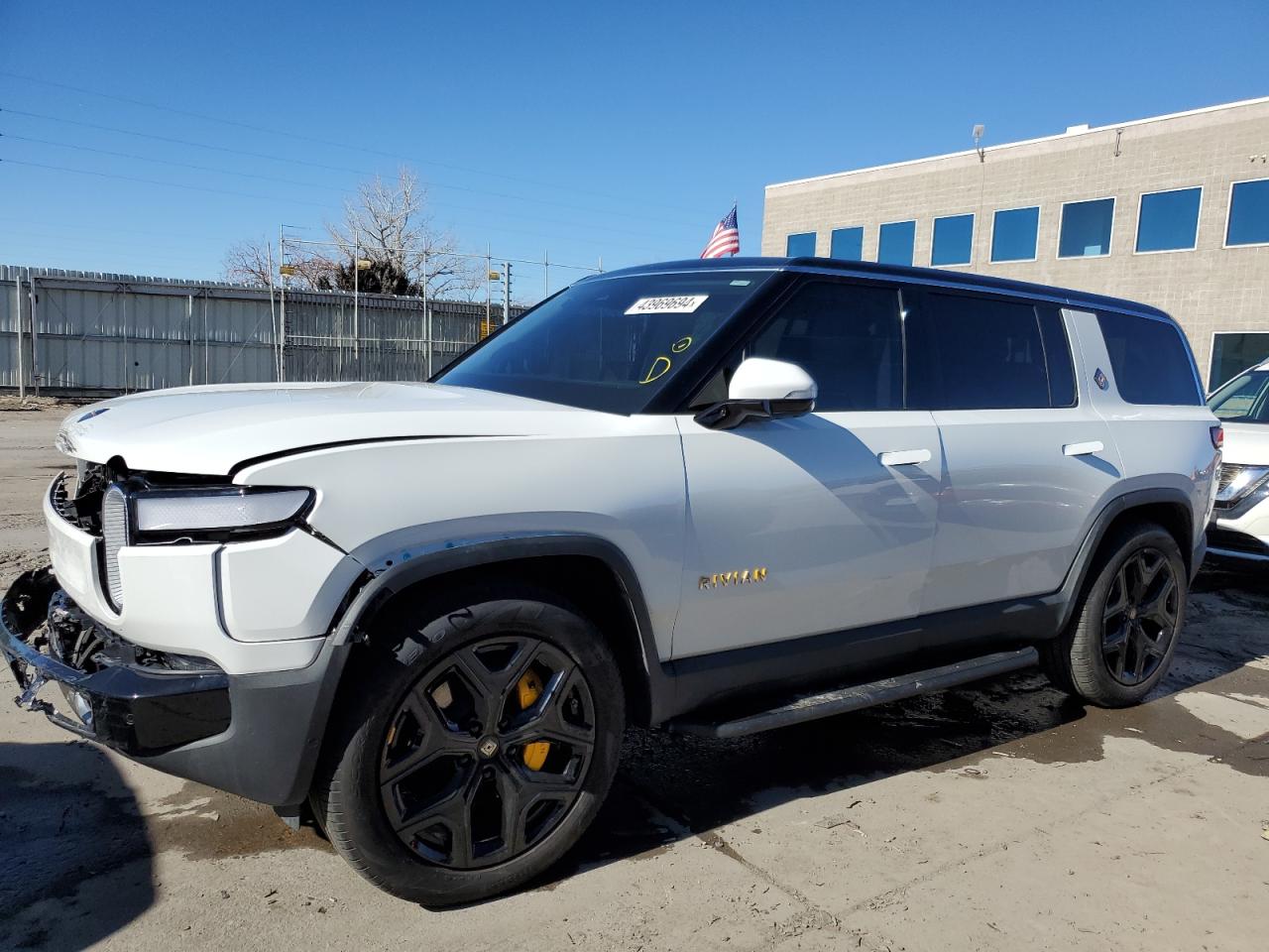 2023 RIVIAN R1S ADVENTURE