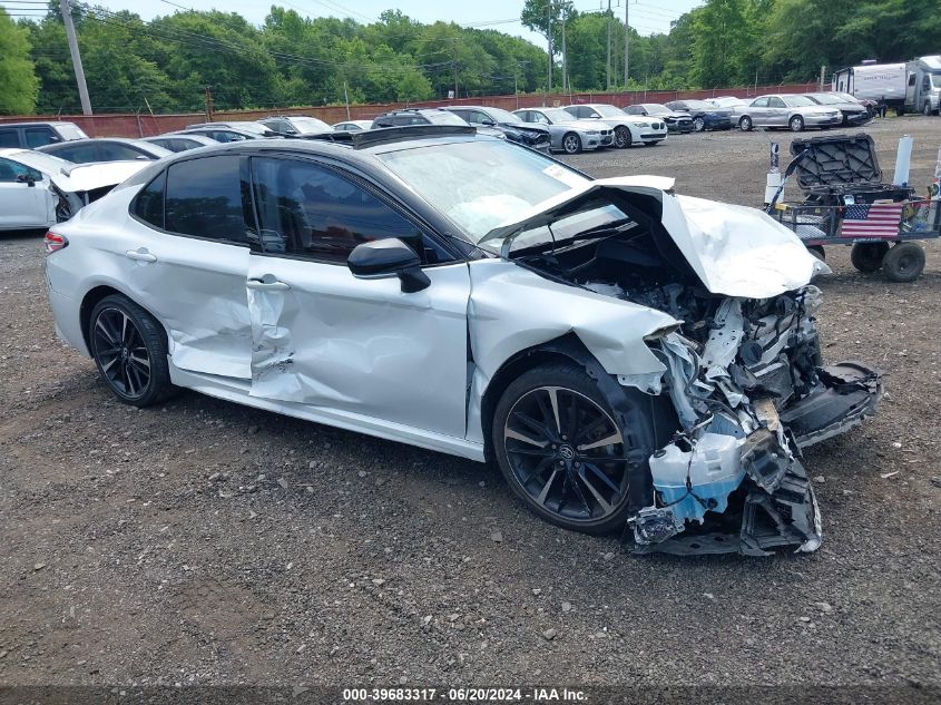 2020 TOYOTA CAMRY XSE