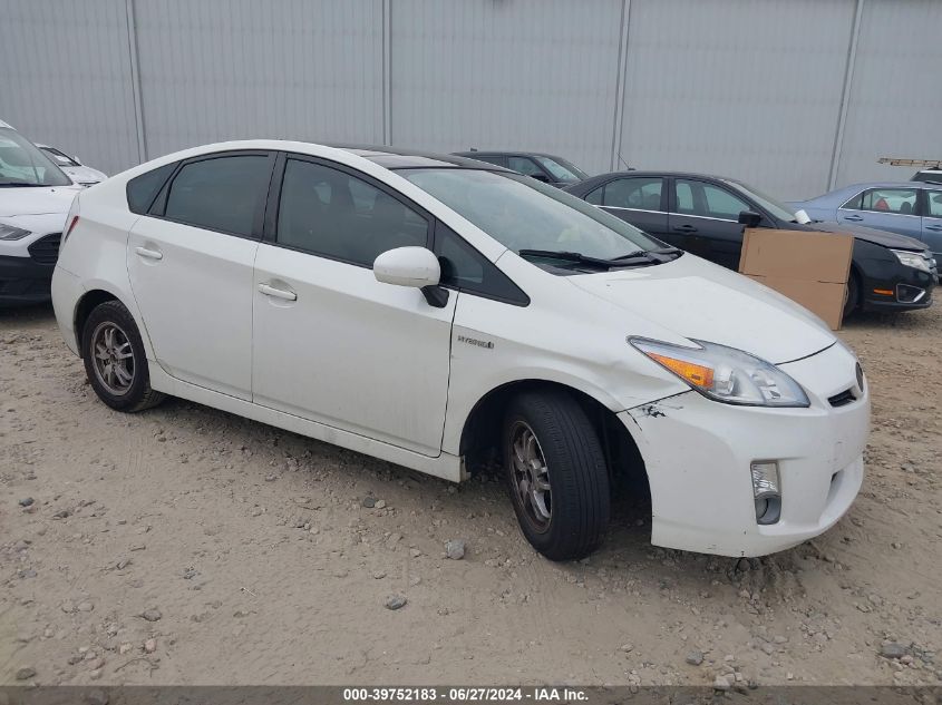 2011 TOYOTA PRIUS THREE