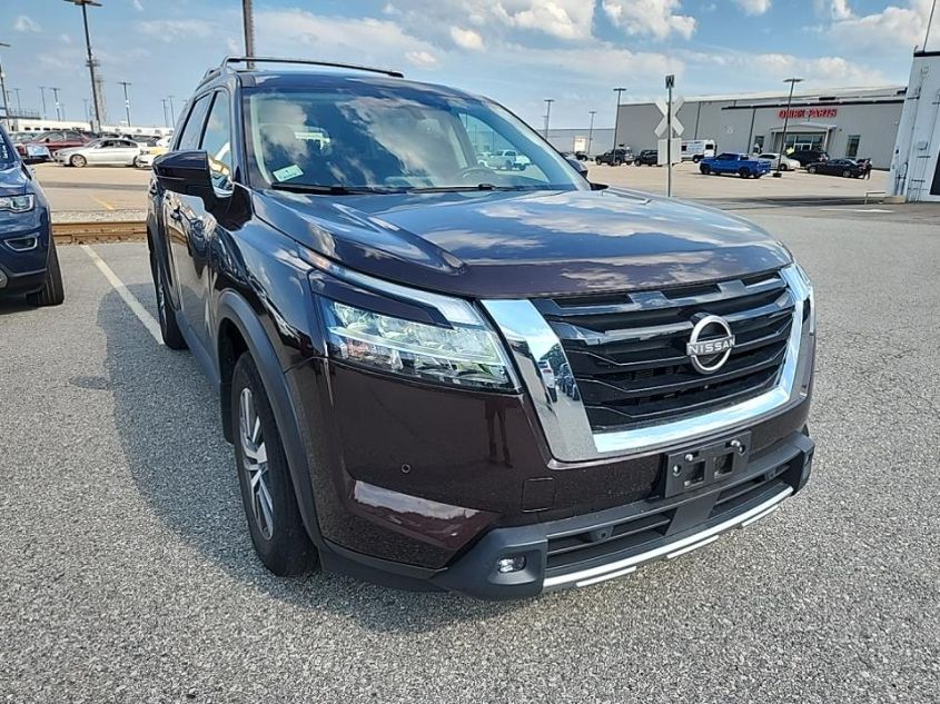 2022 NISSAN PATHFINDER SL