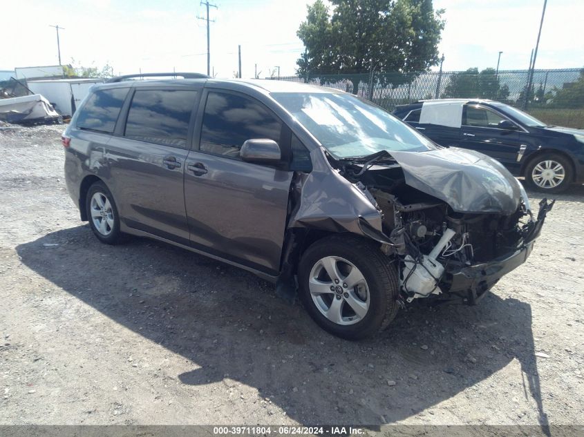 2018 TOYOTA SIENNA LE 8 PASSENGER