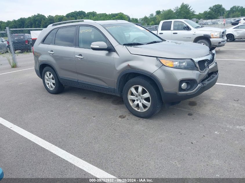 2013 KIA SORENTO LX