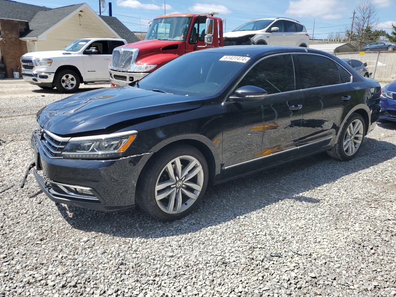 2017 VOLKSWAGEN PASSAT SE