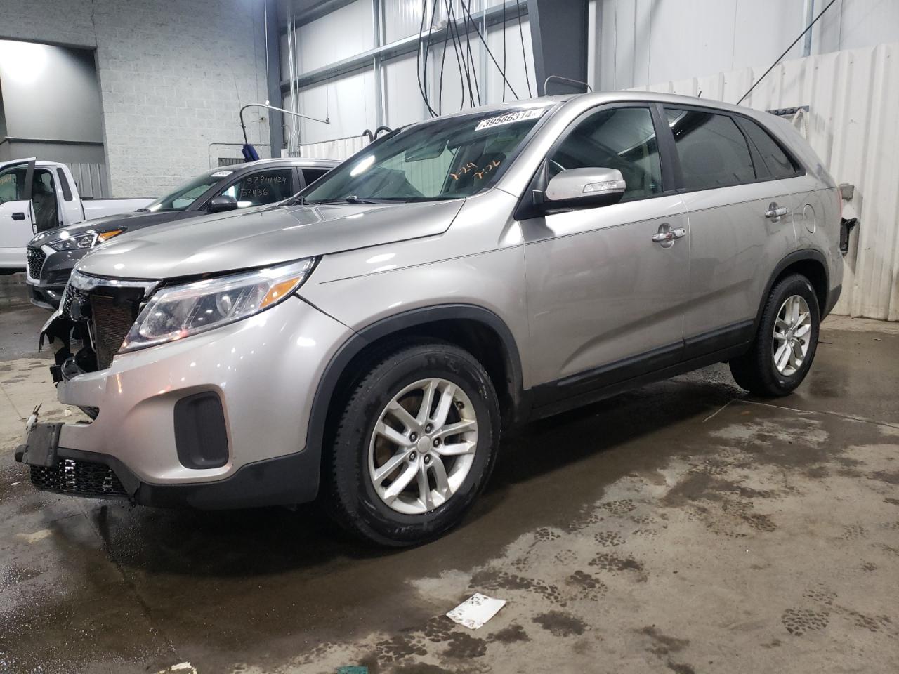 2015 KIA SORENTO LX