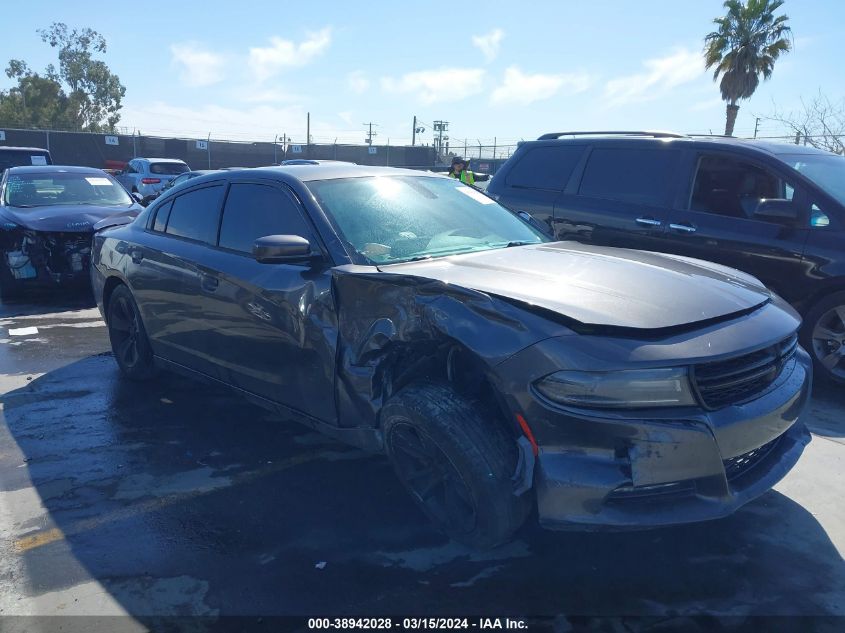 2015 DODGE CHARGER SXT