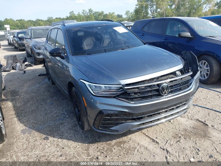 2023 VOLKSWAGEN TIGUAN 2.0T SE R-LINE BLACK