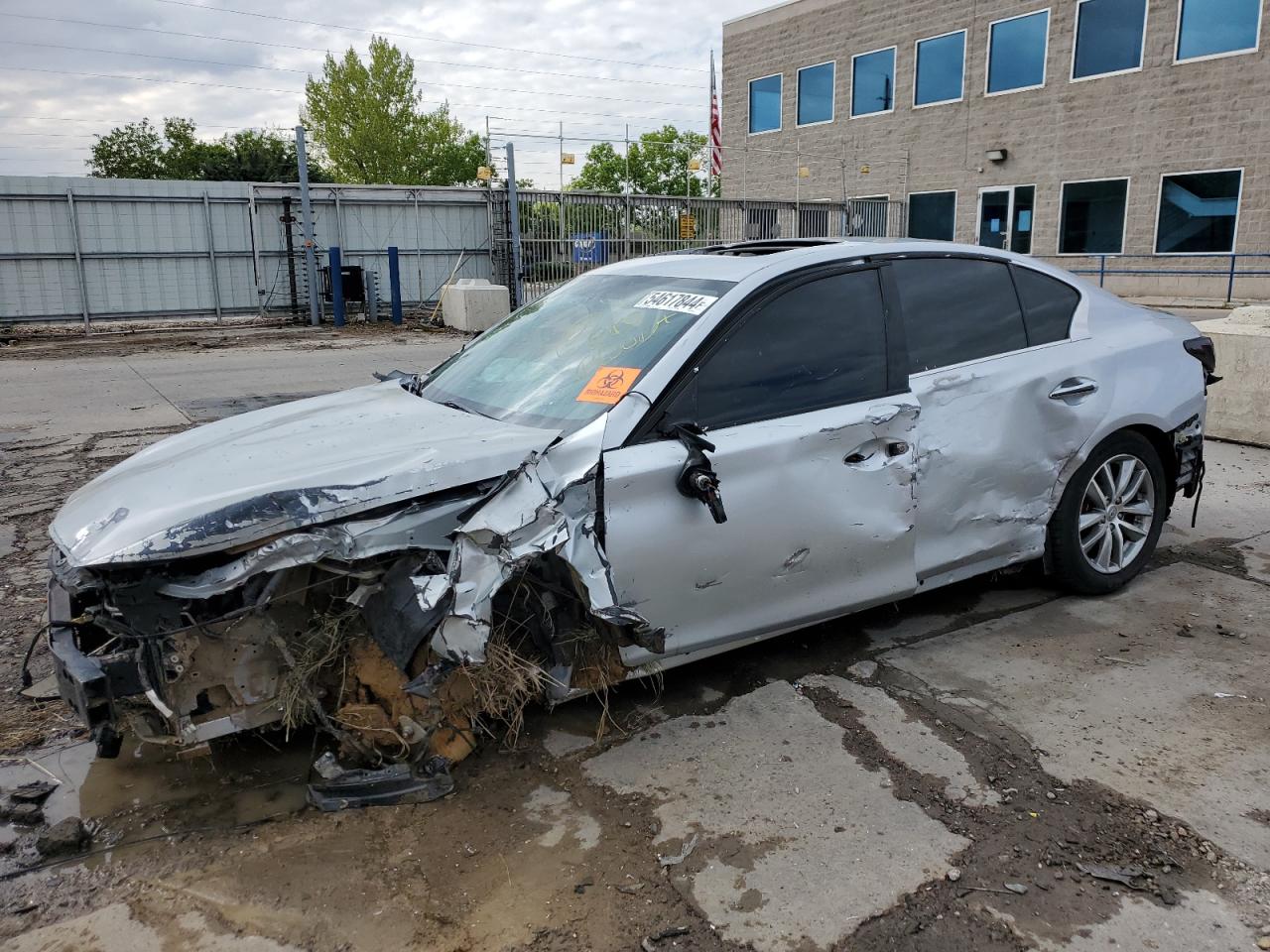 2015 INFINITI Q50 BASE