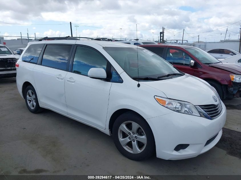 2014 TOYOTA SIENNA LE V6 8 PASSENGER