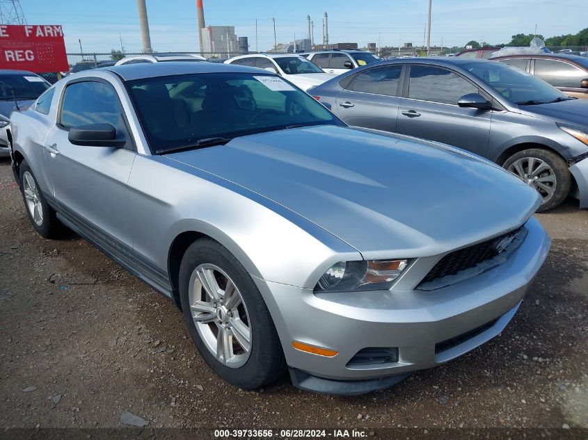 2011 FORD MUSTANG V6