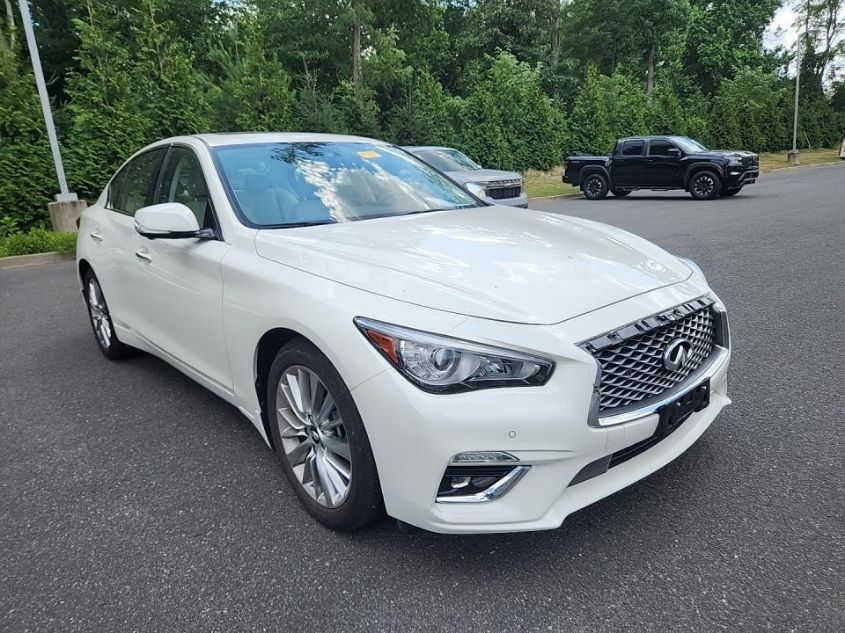 2021 INFINITI Q50 LUXE